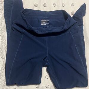 Mondetta Deep Blue Performance Leggings